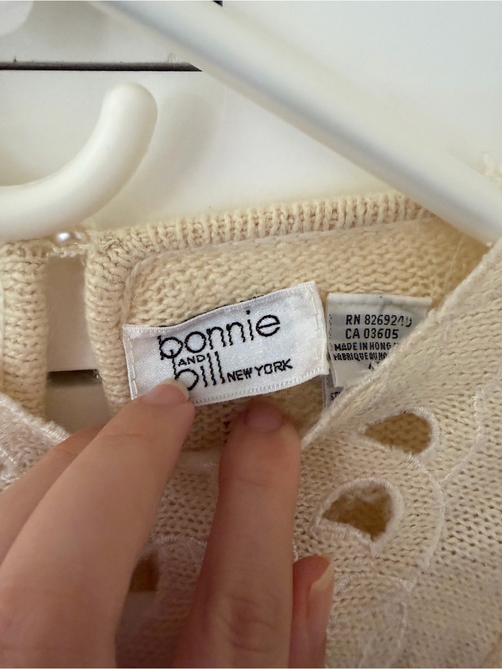 Vintage Bonnie & Bill NY Cream Pointelle Floral Puff Sleeve Sweater Size Large - Picture 3 of 10